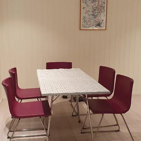 Tromso, Skarvegen 18, Two Bedrooms شقة *